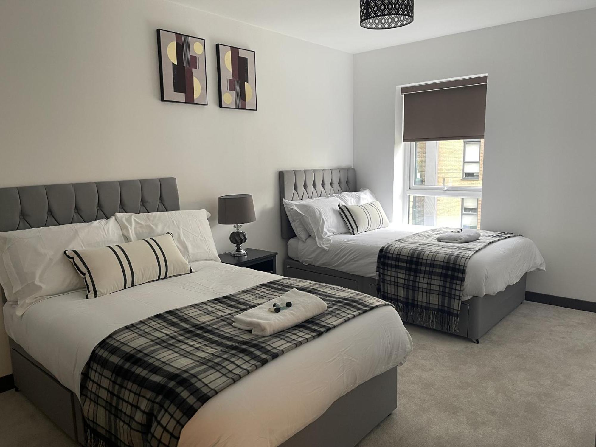 The Godfreys, Edinburgh Way, ฮาร์โลว์ ภายนอก รูปภาพ